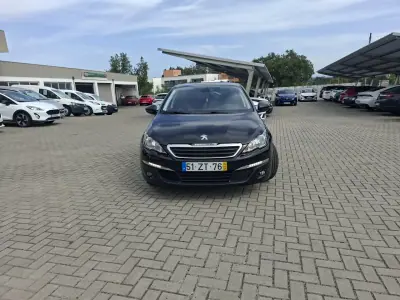Peugeot 308 2015 - 9500 EUR, 206000 km - foto 3 de 31