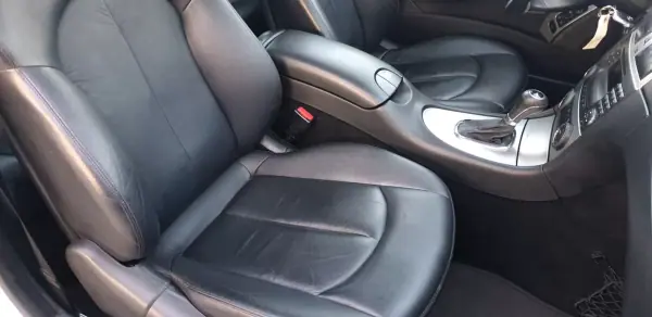 Mercedes-Benz CLK 220 2006 - 11990 EUR, 239000 km - AUTO.MOTO.pt - 239000km - foto 20 de 34