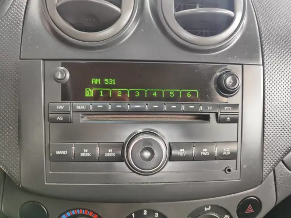 Chevrolet Aveo 2007 - 3250 EUR, 172000 km - AUTO.MOTO.pt - 172000km - foto 31 de 36