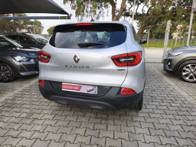 Renault Kadjar 2018 - 17900 EUR, 150000 km - AUTO.MOTO.pt - 150000km - foto 3 de 12