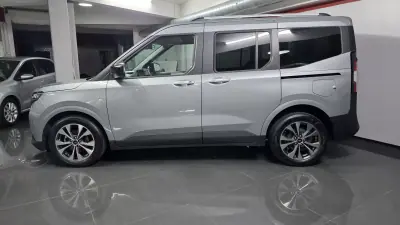 Ford Tourneo Courier 2024 - 24990 EUR, 15000 km - AUTO.MOTO.pt - 15000km - foto 2 de 29