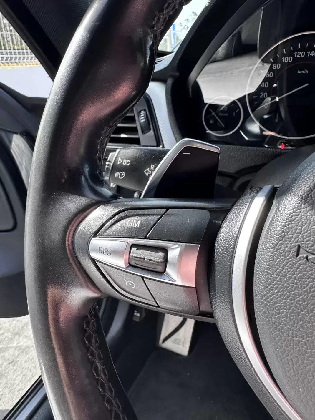 BMW 420 Gran Coupé 2015 - 19500 EUR, 230000 km - AUTO.MOTO.pt - 230000km - foto 29 de 54