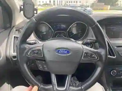 Ford Focus 2015 - 9400 EUR, 103000 km - AUTO.MOTO.pt - 103000km - foto 6 de 10