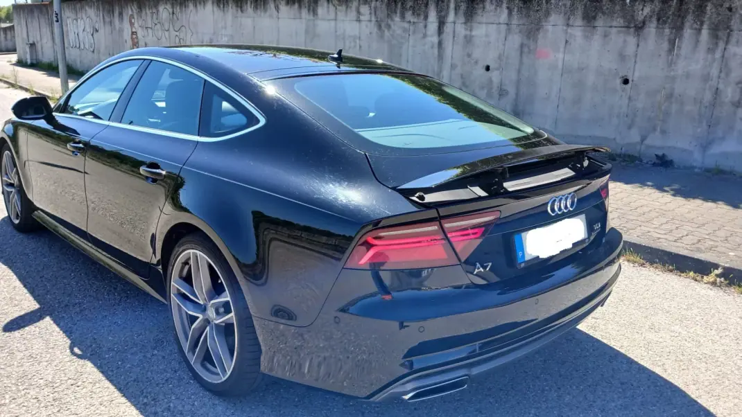 Audi A7 Sportback 2015 - 24500 EUR, 248000 km - AUTO.MOTO.pt - 248000km - foto 23 de 27