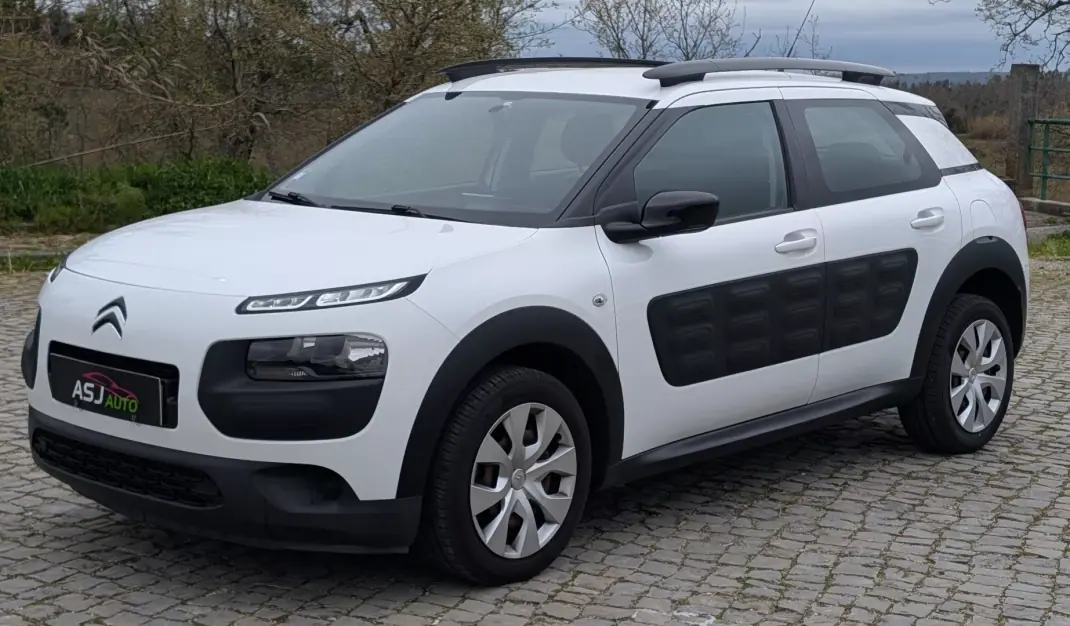 Citroën C4 Cactus 2015 - 8900 EUR, 186378 km - AUTO.MOTO.pt - 186378km - foto 2 de 24