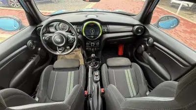 MINI Cooper 2018 - 19990 EUR, 102000 km - AUTO.MOTO.pt - 102000km - foto 15 de 27