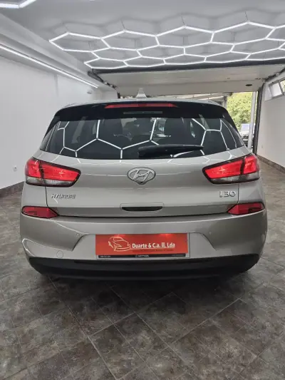 Hyundai i30 2019 - 14900 EUR, 43264 km - AUTO.MOTO.pt - 43264km - foto 23 de 33