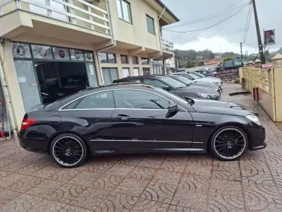 Mercedes-Benz E 250 2009 - 16500 EUR, 134447 km - AUTO.MOTO.pt - 134447km - foto 6 de 29