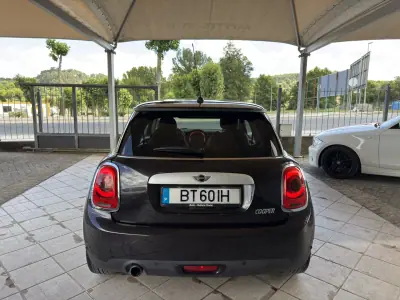 MINI 3 Portas 2015 - 12950 EUR, 128514 km - foto 6 de 28