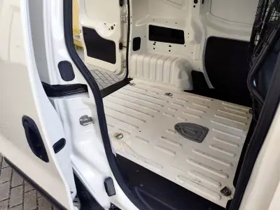 Citroën Nemo 1.3 HDI IVA DEDUTIVEL PACK CLIM 2017 - 8980 EUR, 79000 km - AUTO.MOTO.pt - 79000km - foto 8 de 24