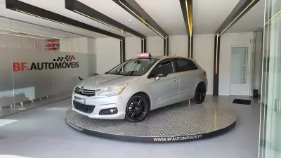Citroën C4 2011 - 7900 EUR, 225567 km - AUTO.MOTO.pt - 225567km - foto 2 de 49