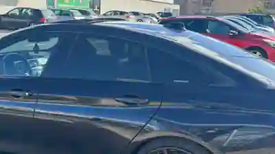 BMW 435 Gran Coupé 2016 - 28000 EUR, 213000 km - AUTO.MOTO.pt - 213000km - foto 3 de 18