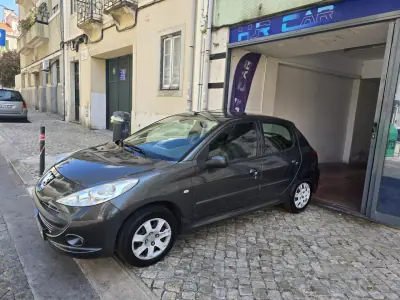 Peugeot 206 2011 - 254500km