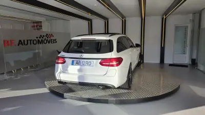 Mercedes-Benz C 350 2015 - 22500 EUR, 187084 km - AUTO.MOTO.pt - 187084km - foto 16 de 54