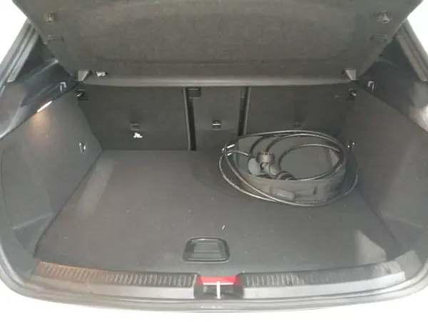 Mercedes-Benz A 250e 2024 - 39950 EUR, 24000 km - AUTO.MOTO.pt - 24000km - foto 22 de 22