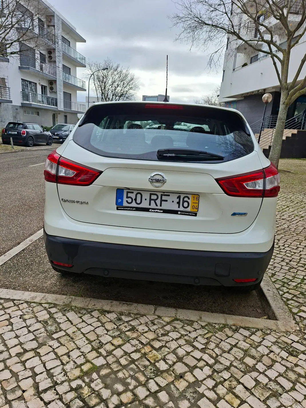 Nissan Qashqai 2016 - 18500 EUR, 77000 km - AUTO.MOTO.pt - 77000km - foto 12 de 12