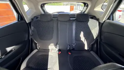 Renault Captur 2018 - 12990 EUR, 149914 km - AUTO.MOTO.pt - 149914km - foto 24 de 44