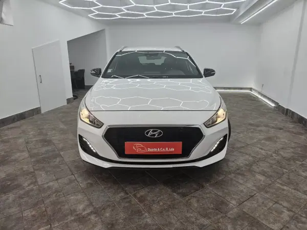 Hyundai i30 SW 2018 - 12950 EUR, 117053 km - AUTO.MOTO.pt - 117053km - foto 2 de 41