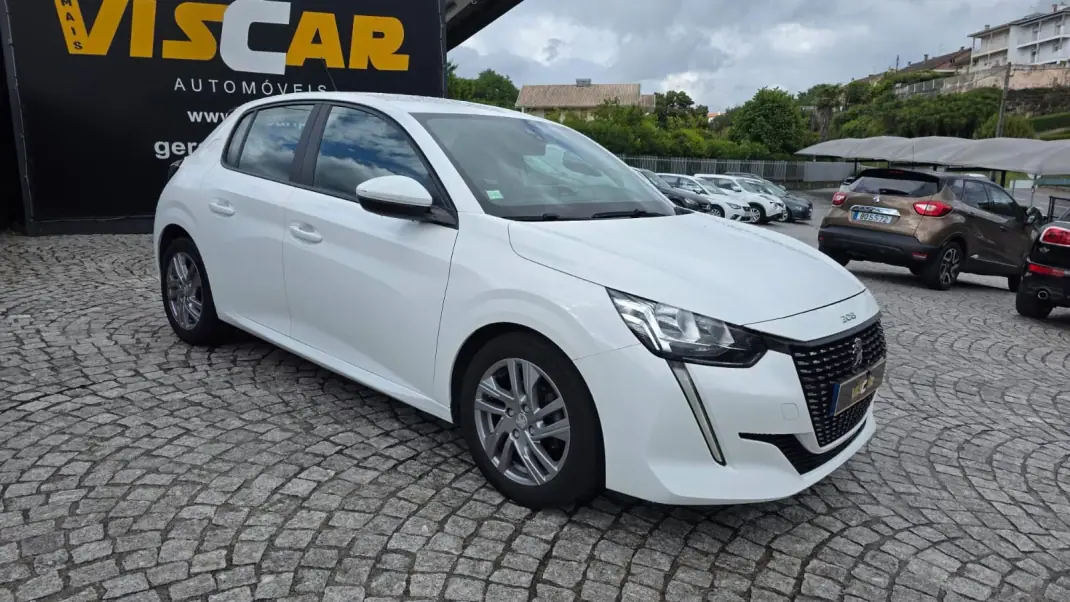 Peugeot 208 2020 - 13490 EUR, 49000 km - AUTO.MOTO.pt - 49000km - foto 8 de 23