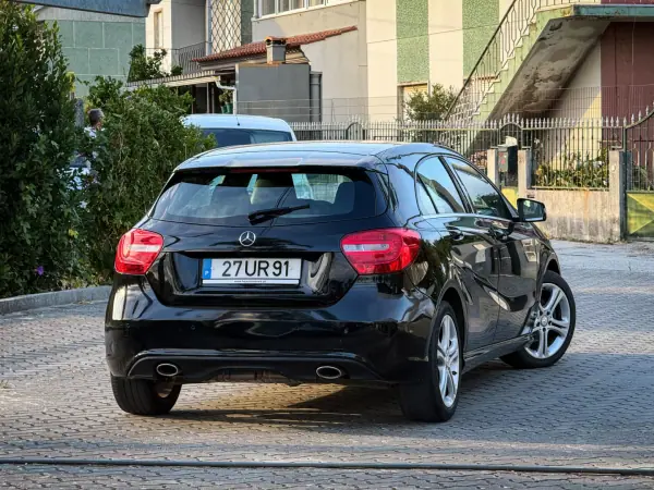 Mercedes-Benz A 180 2013 - 11500 EUR, 284000 km - AUTO.MOTO.pt - 284000km - foto 2 de 12