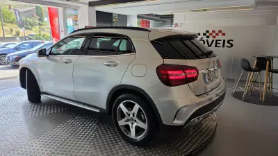 Mercedes-Benz GLA 180 2018 - 24900 EUR, 41570 km - 41570km - foto 18 de 52