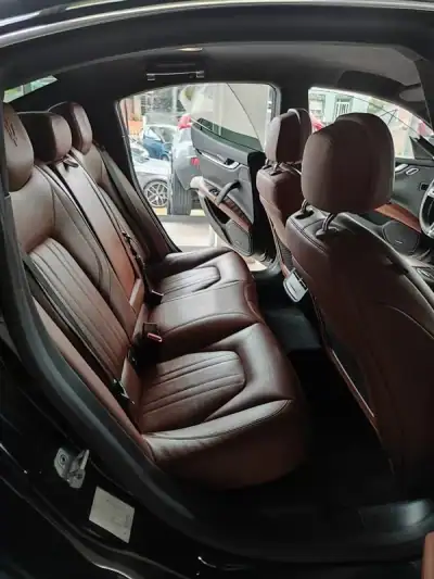 Maserati Ghibli 2015 - 34500 EUR, 129900 km - AUTO.MOTO.pt - 129900km - foto 17 de 36
