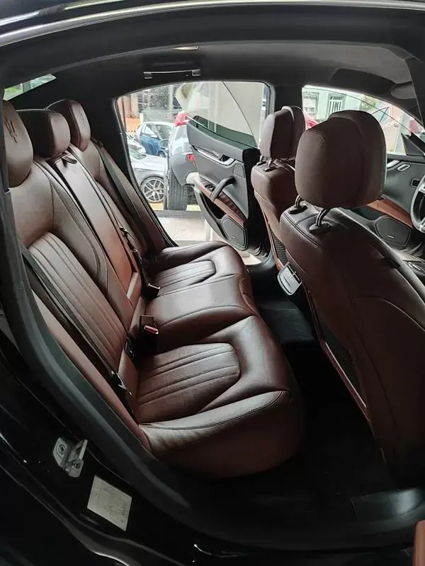 Maserati Ghibli 2015 - 34500 EUR, 129900 km - AUTO.MOTO.pt - 129900km - foto 17 de 36