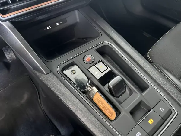Cupra Formentor 2022 - 25900 EUR, 80652 km - AUTO.MOTO.pt - 80652km - foto 17 de 25