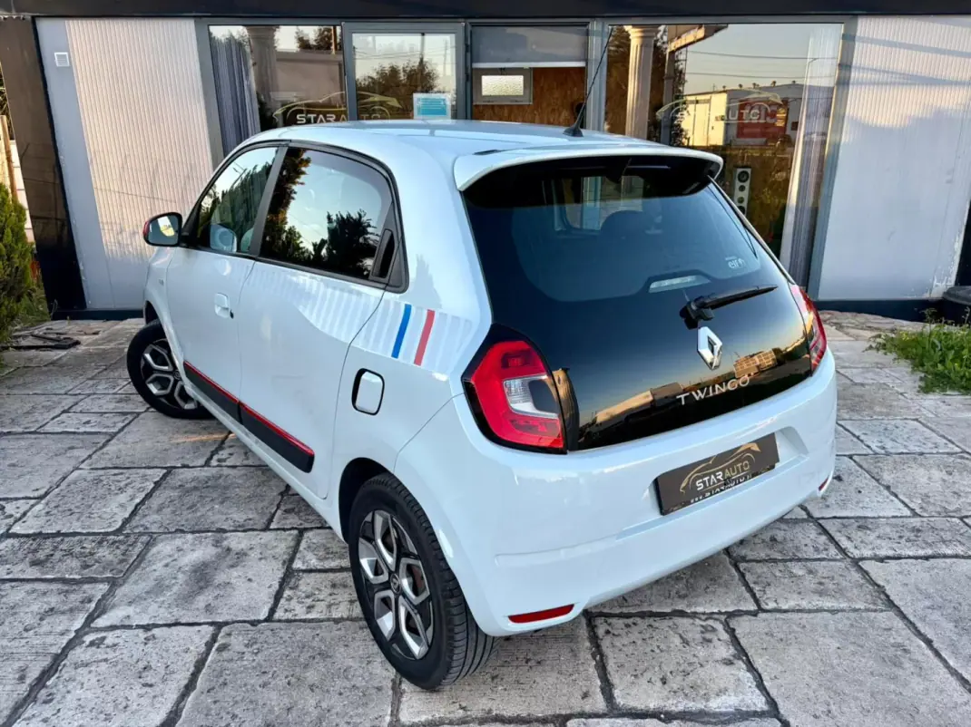 Renault Twingo 2020 - 10990 EUR, 79857 km - AUTO.MOTO.pt - 79857km - foto 3 de 12