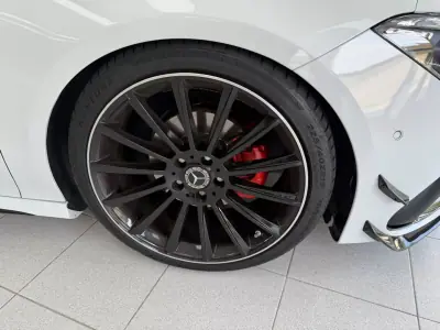 Mercedes-Benz CLA 180 2019 - 32000 EUR, 172639 km - AUTO.MOTO.pt - 172639km - foto 27 de 32
