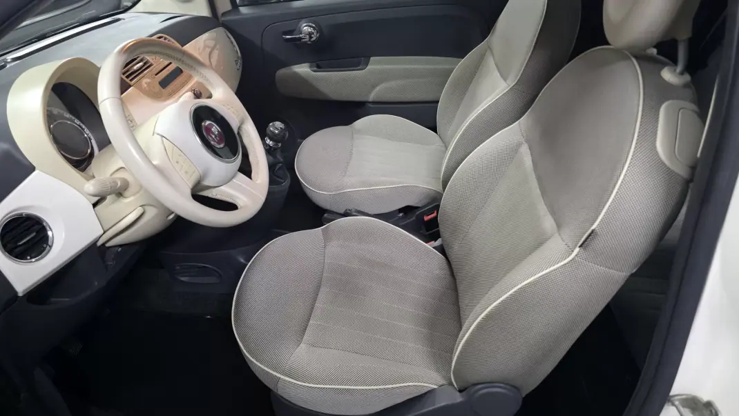 Fiat 500 2012 - 7990 EUR, 123000 km - AUTO.MOTO.pt - 123000km - foto 6 de 19