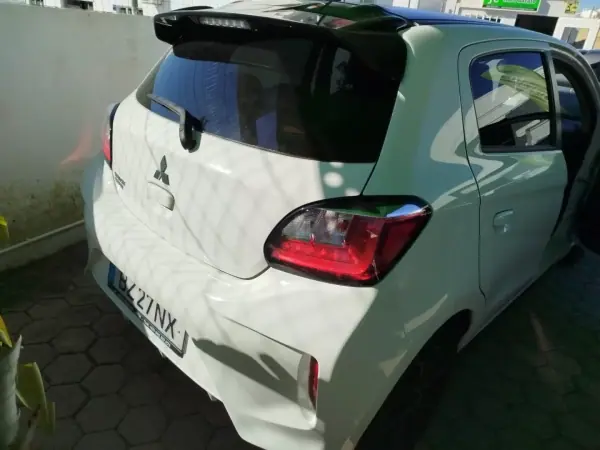 Mitsubishi Space Star 2021 - 15900 EUR, 25280 km - AUTO.MOTO.pt - 25280km - foto 3 de 11