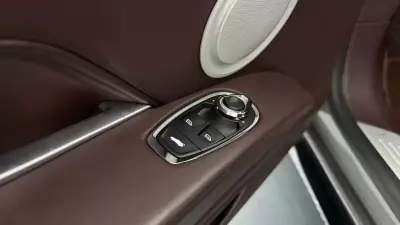 Aston Martin DB11 Coupé 2020 - 149990 EUR, 48409 km - 48409km - foto 35 de 38