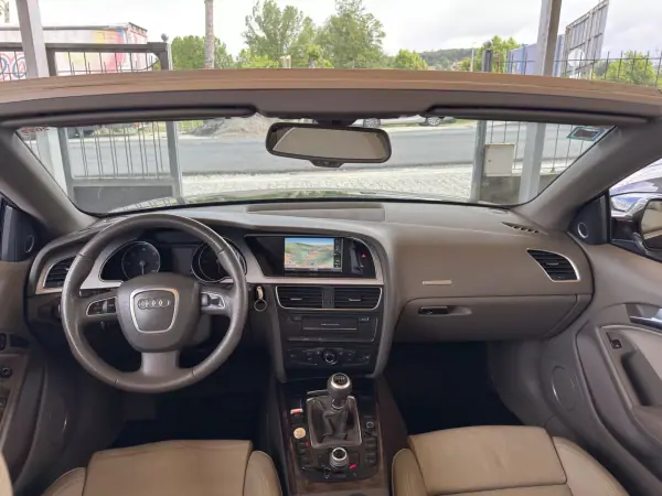 Audi A5 Cabrio 2011 - 14950 EUR, 274529 km - AUTO.MOTO.pt - 274529km - foto 20 de 37