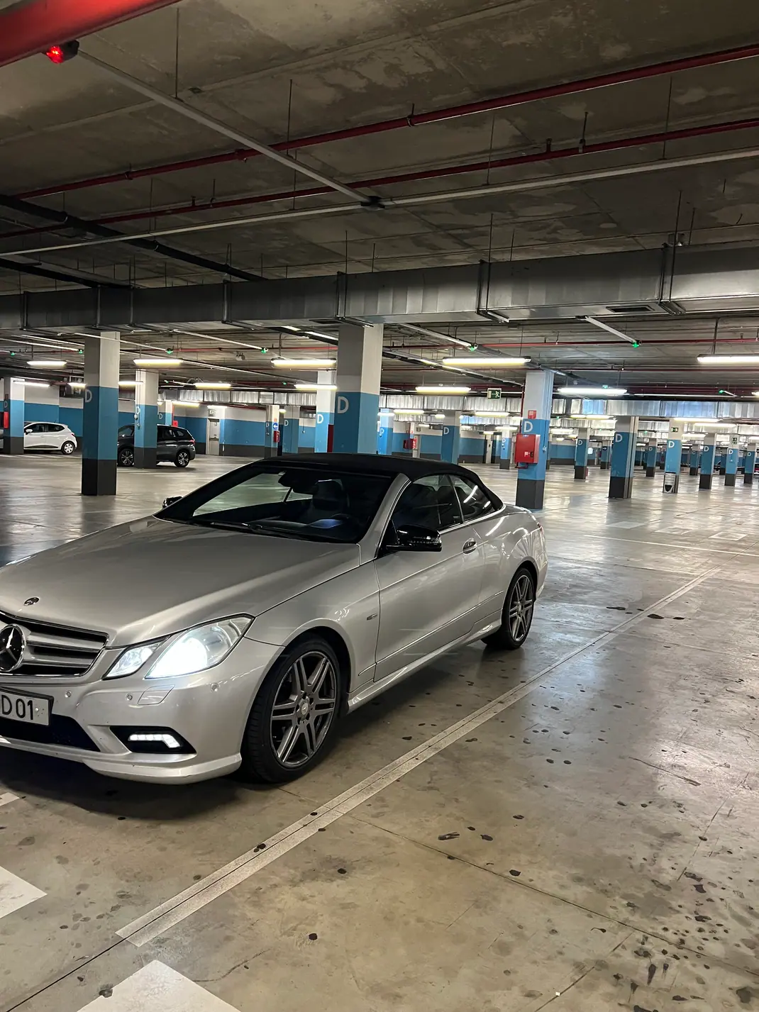 Mercedes-Benz E 250 2010 - 23000 EUR, 212000 km - AUTO.MOTO.pt - 212000km - foto 19 de 20