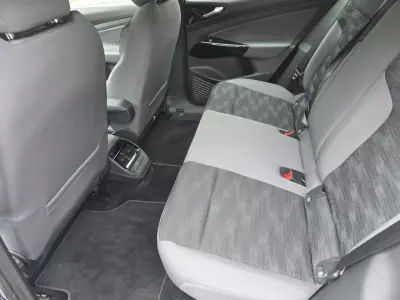 Volkswagen ID.4 2023 - 33750 EUR, 46000 km - 46000km - foto 65 de 79
