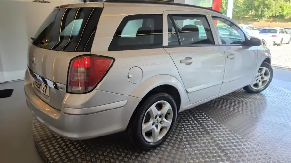 Opel Astra Caravan 2007 - 4750 EUR, 174500 km - 174500km - foto 21 de 45