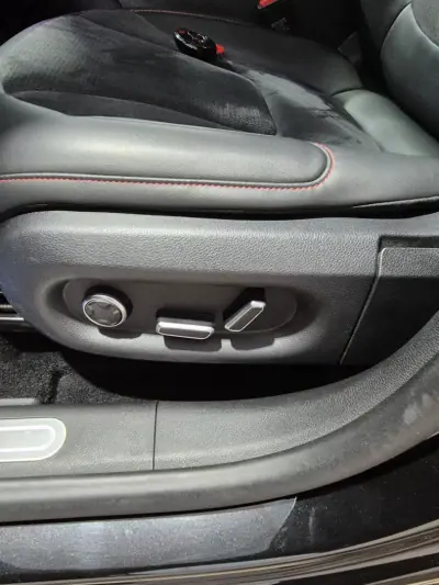 Smart 1 2023 - 38000 EUR, 57000 km - AUTO.MOTO.pt - 57000km - foto 19 de 42