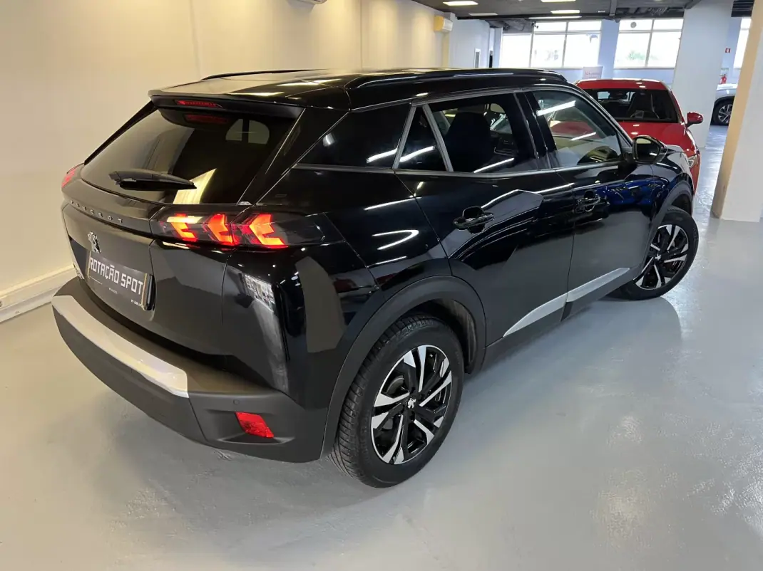 Peugeot e-2008 2020 - 18990 EUR, 50000 km - AUTO.MOTO.pt - 50000km - foto 28 de 51