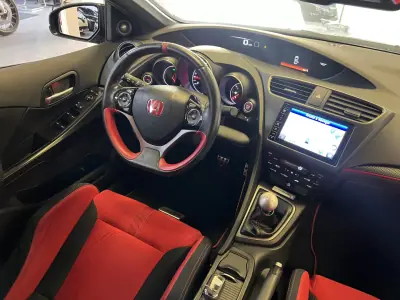 Honda Civic 2016 - 30990 EUR, 140000 km - AUTO.MOTO.pt - 140000km - foto 7 de 60