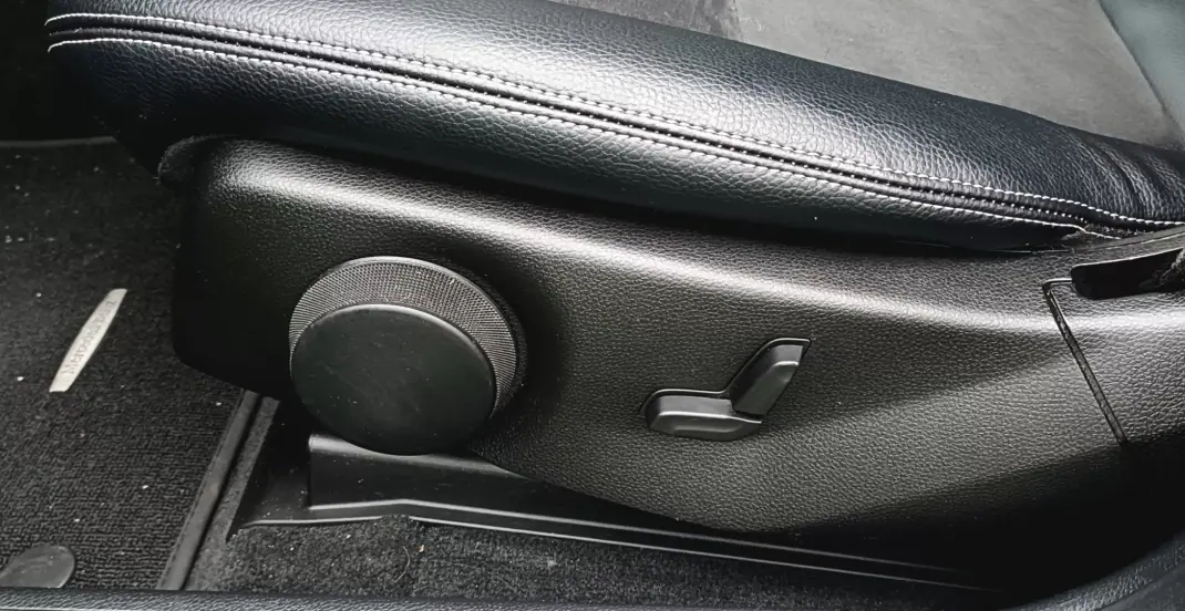 Mercedes-Benz GLK 250 2014 - 18950 EUR, 184000 km - AUTO.MOTO.pt - 184000km - foto 12 de 19