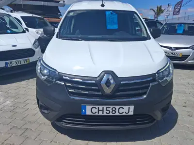 Renault Express 2022 - 10900 EUR, 164000 km - AUTO.MOTO.pt - 164000km - foto 2 de 17