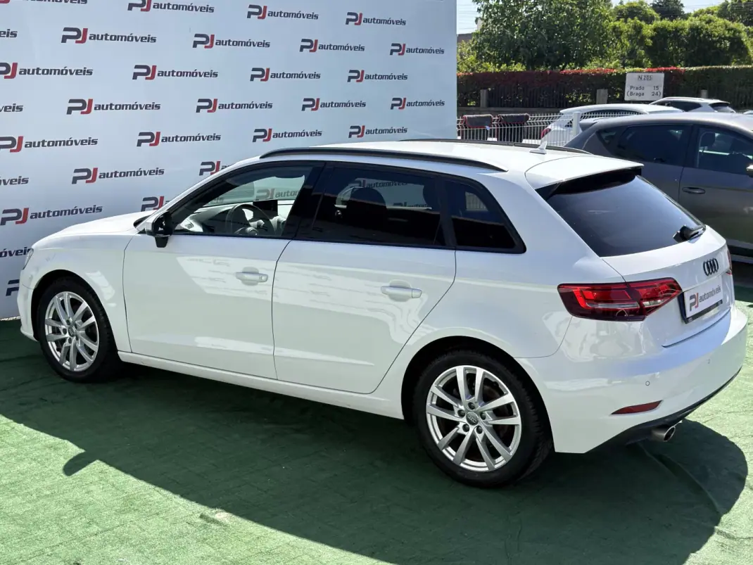 Audi A3 Sportback 2018 - 18500 EUR, 135000 km - AUTO.MOTO.pt - 135000km - foto 10 de 23