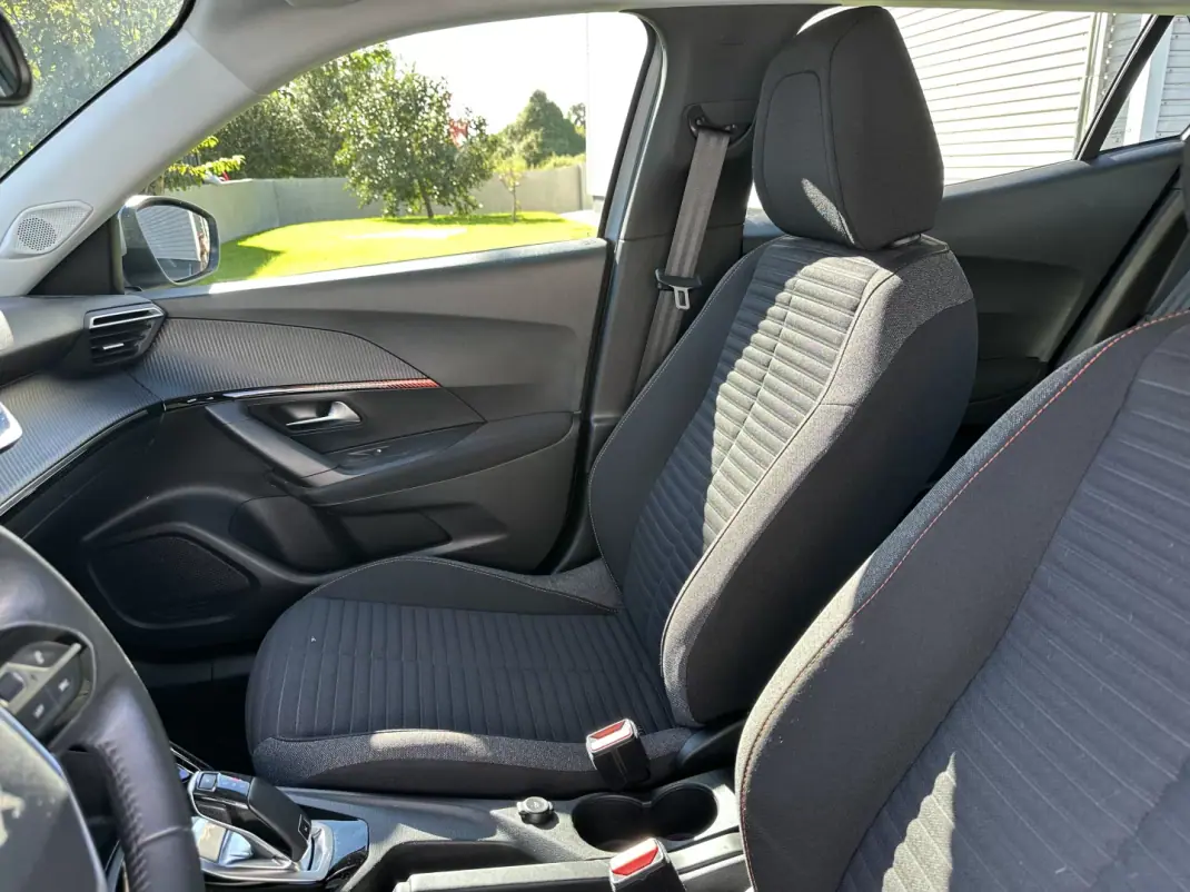 Peugeot 2008 2021 - 16900 EUR, 169000 km - 169000km - foto 47 de 59