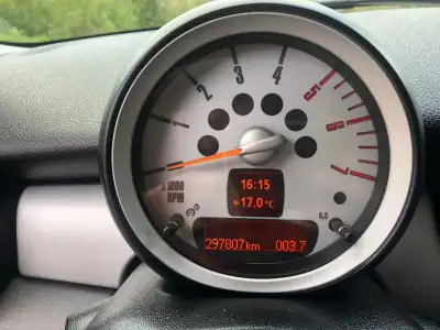 MINI Cooper 2008 - 7999 EUR, 300000 km - AUTO.MOTO.pt - 300000km - foto 7 de 42