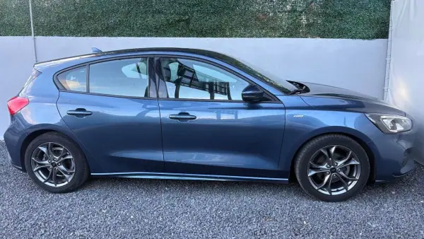 Ford Focus 2021 - 15400 EUR, 109000 km - AUTO.MOTO.pt - 109000km - foto 7 de 12