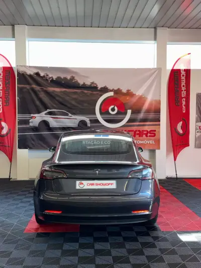 Tesla Model 3 2019 - 20900 EUR, 164000 km - 164000km - foto 7 de 11