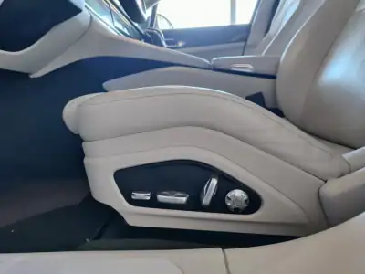 Porsche Panamera 2017 - 67750 EUR, 99900 km - AUTO.MOTO.pt - 99900km - foto 27 de 46