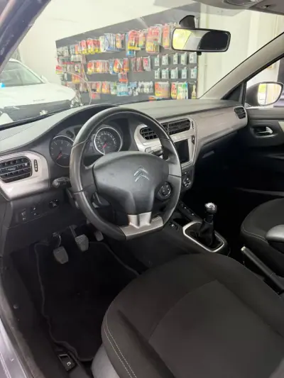 Citroën C-Elysée 2018 - 9900 EUR, 145950 km - AUTO.MOTO.pt - 145950km - foto 8 de 12