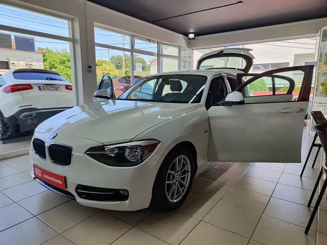 BMW 116 2013 - 10500 EUR, 215000 km - AUTO.MOTO.pt - 215000km - foto 21 de 33